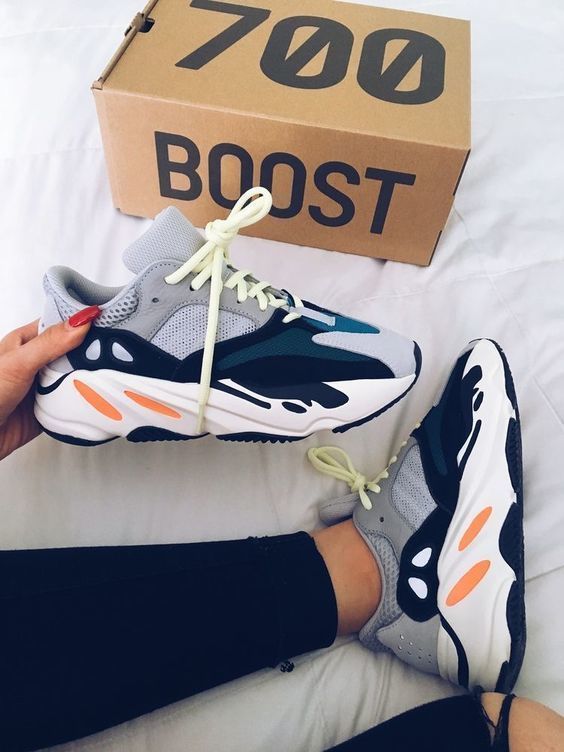 Zapatillas Adidas Yeezy Boost 700 V1 Wave Runner Streetwear