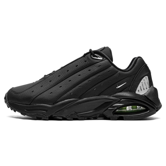 Zapatillas Nocta Triple Black Streetwear