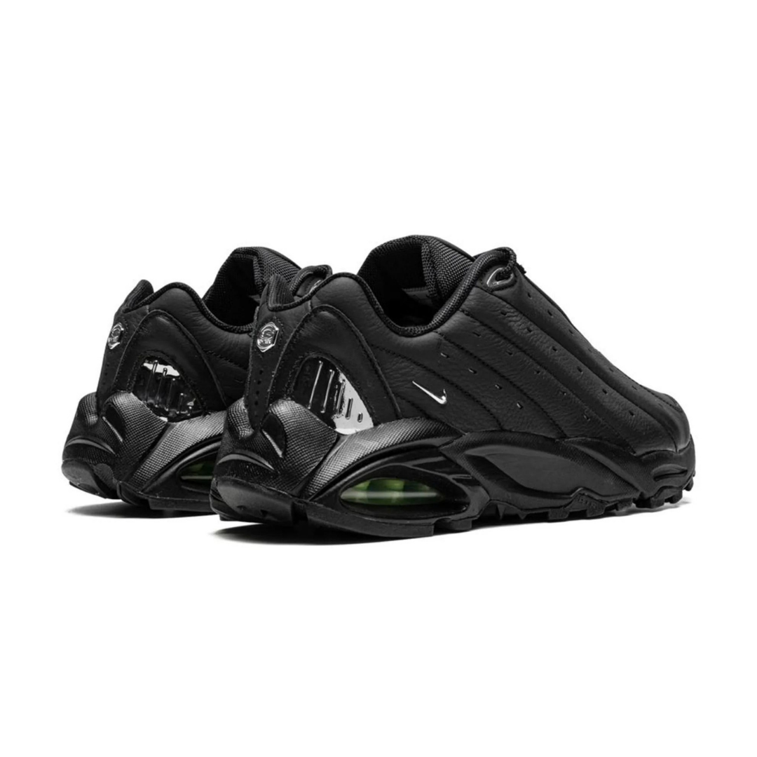 Zapatillas Nocta Triple Black Streetwear
