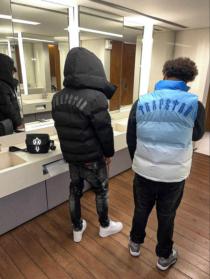 Chaqueta Trapstar Irongate Detachable Black Streetwear