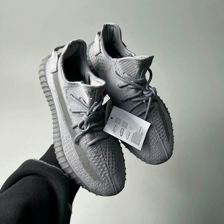 Zapatillas Adidas Yeezy 350 V2 Steel Grey Streetwear
