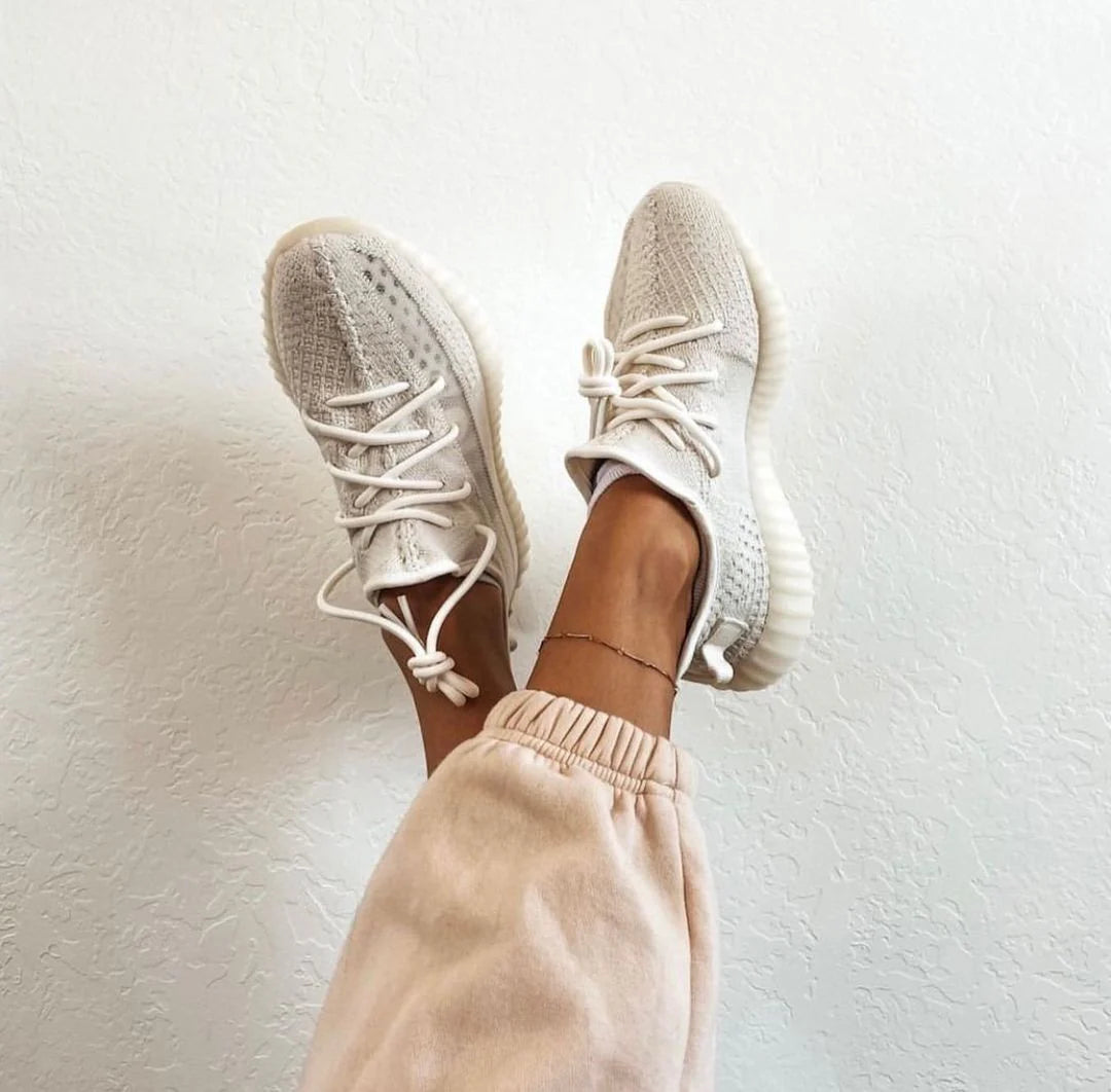 Zapatillas Adidas Yeezy Boost 350 V2 Bone Streetwear