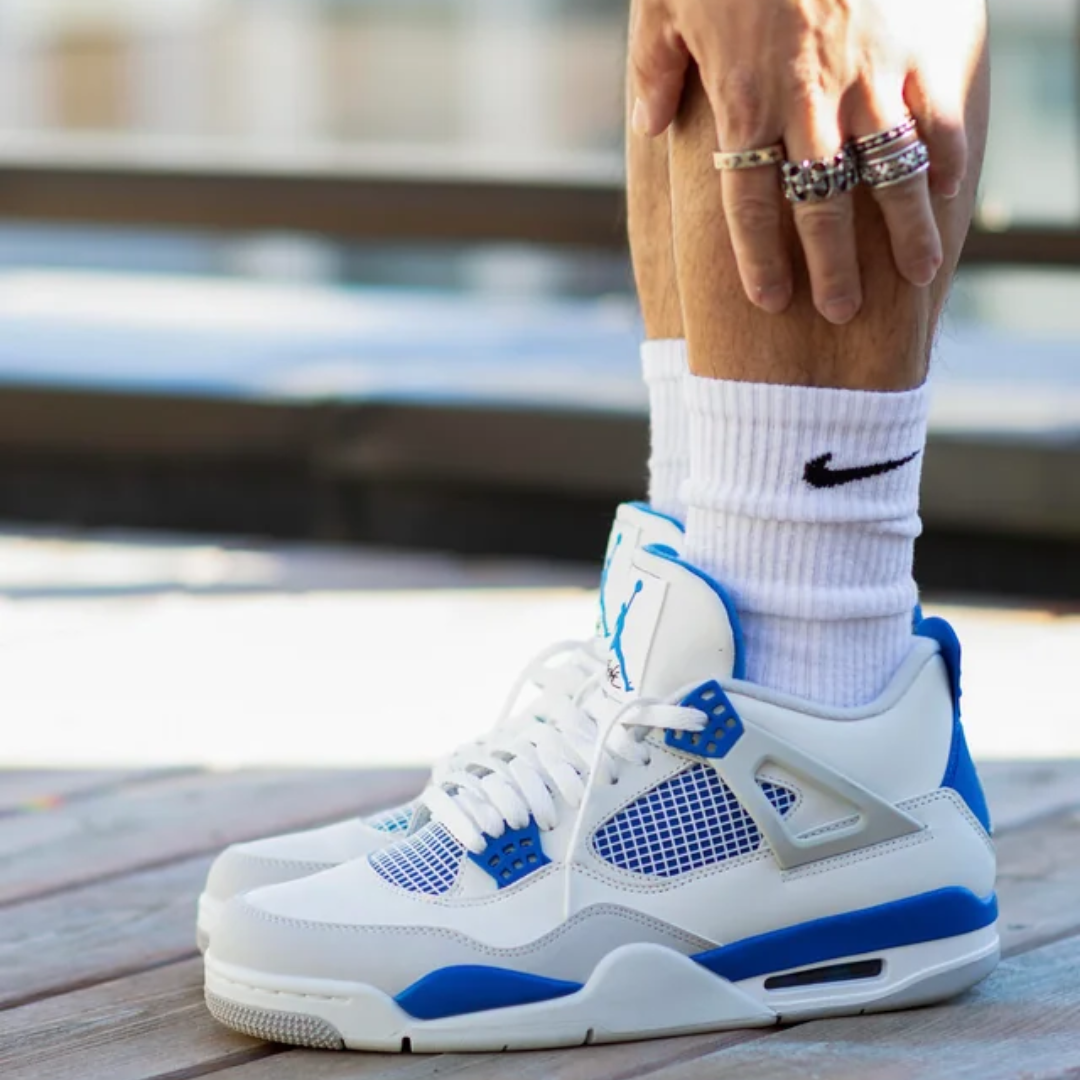 Zapatillas Air Jordan 4 Retro Military Blue Streetwear