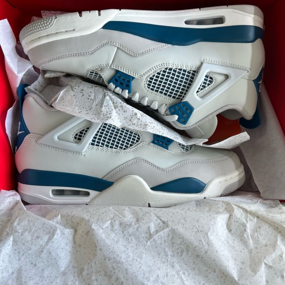 Zapatillas Air Jordan 4 Retro Military Blue Streetwear
