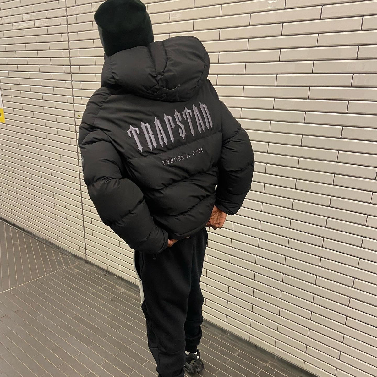 Chaqueta Trapstar Decoded 2.0 Hooded Puffer Streetwear