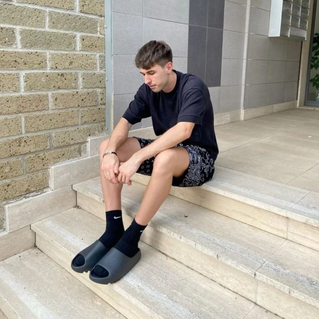 Chanclas Yeezy YZY YS-01 Slide Black Streetwear