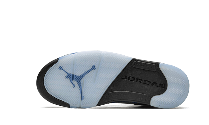 Zapatillas Air Jordan 5 UNC Streetwear