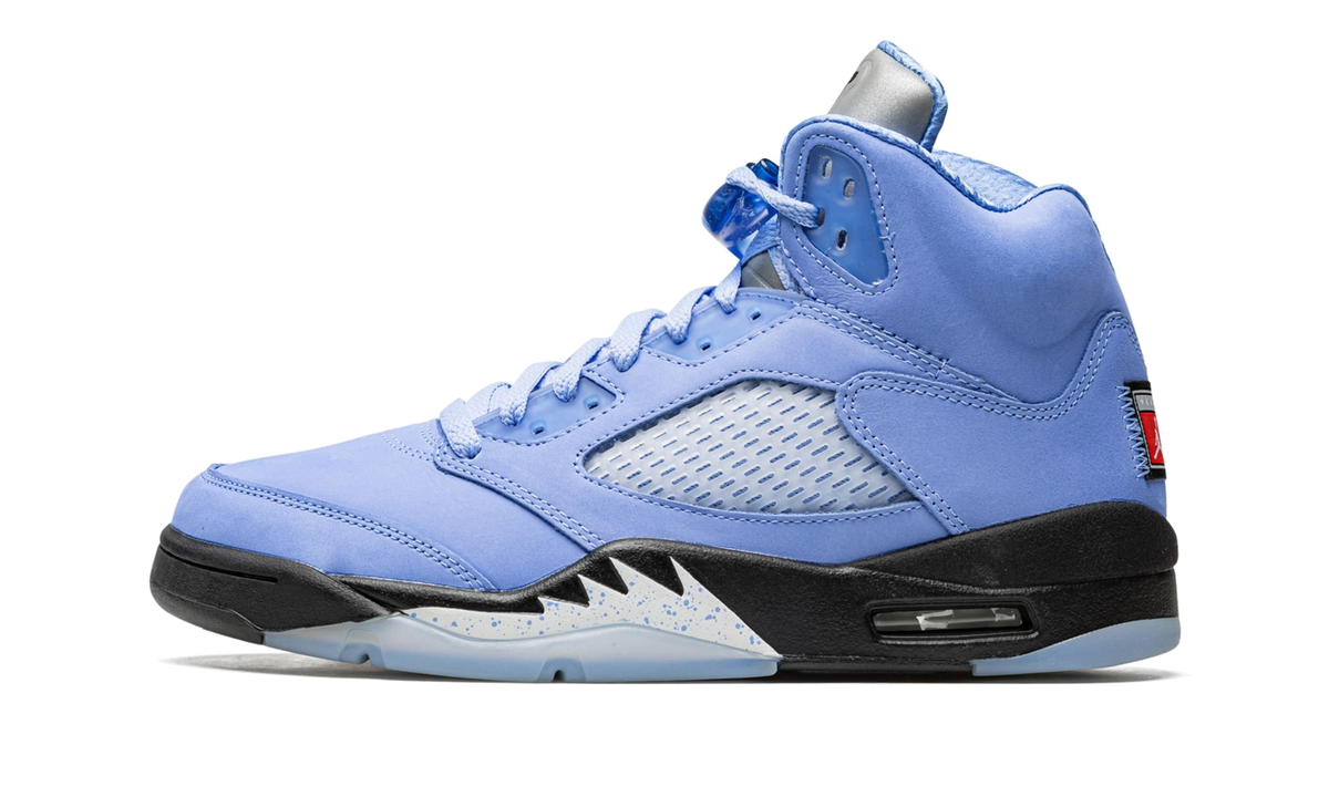 Zapatillas Air Jordan 5 UNC Streetwear