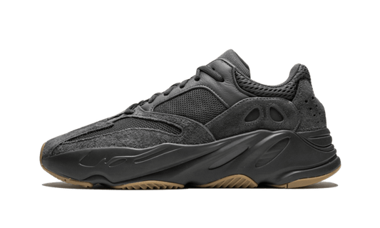 Zapatillas Adidas Yeezy 700 Utility Black Streetwear