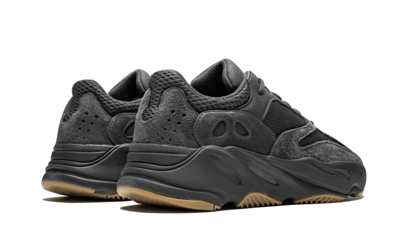Zapatillas Adidas Yeezy 700 Utility Black Streetwear